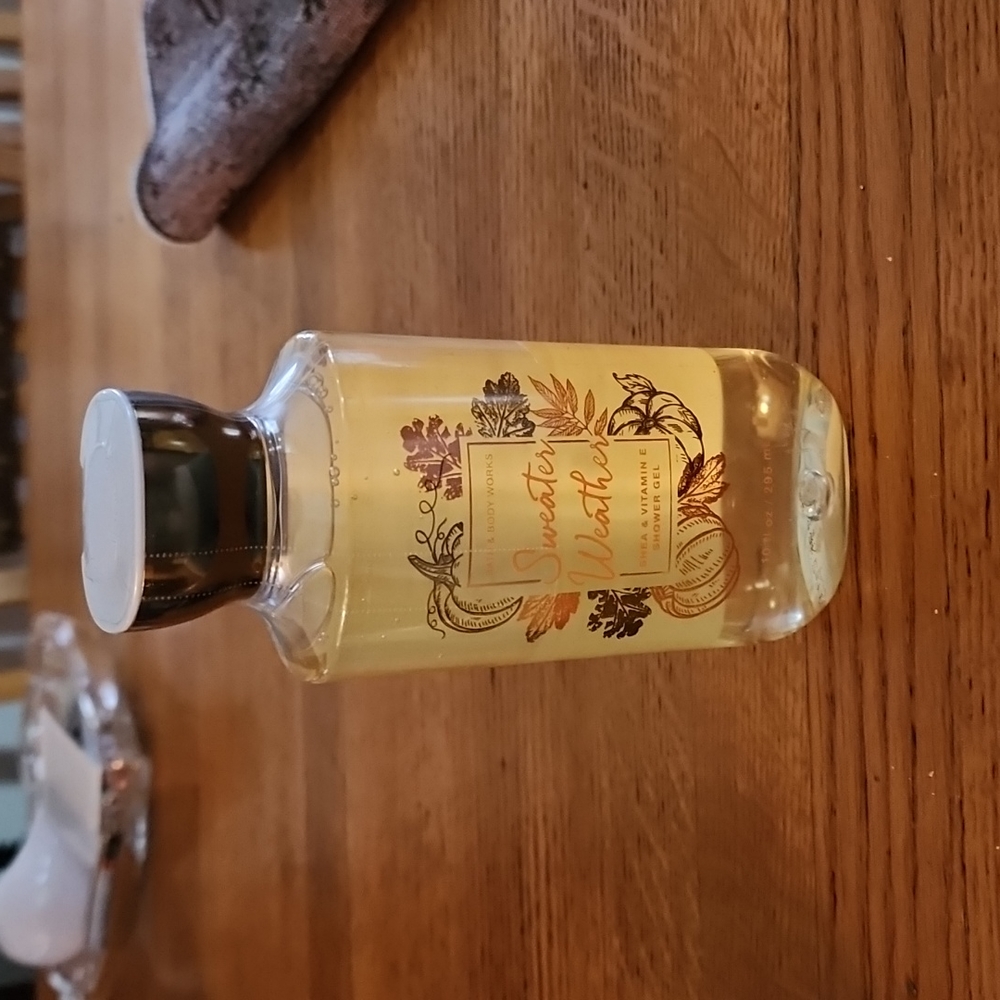 Bath and Body Works Sweater Weather Body Wash